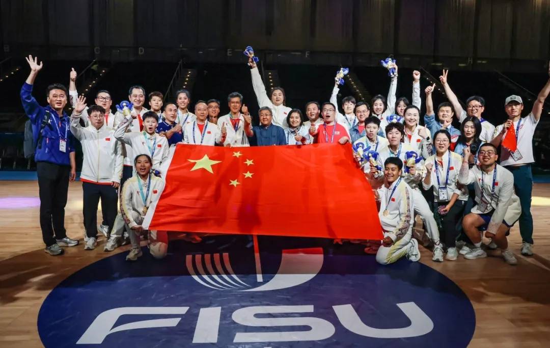 李星诺、赵若含！为国争光！