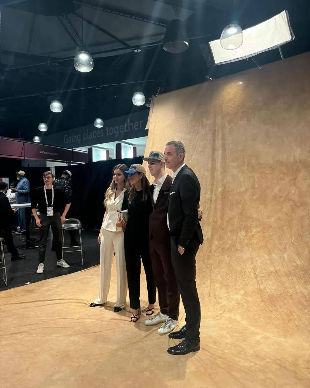 总冠军后卫!刚打一场比赛!再次手术伤停