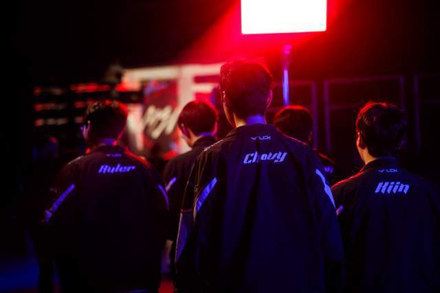 最有机会的一次!AL大战GEN,能否斩获电竞世界杯LOL冠军?