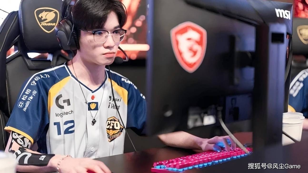 LPL晋级赛迎来上上签!Baolan神之一手,LCK解说观众集体破防