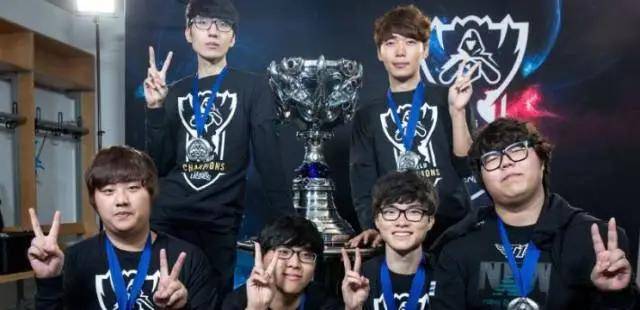 LPL成最大的笑话,LPL最奇葩的战队诞生,世界第一打野要加盟LPL